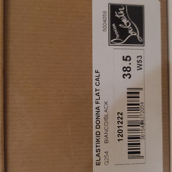 Sneakers - Picture 6 of 6